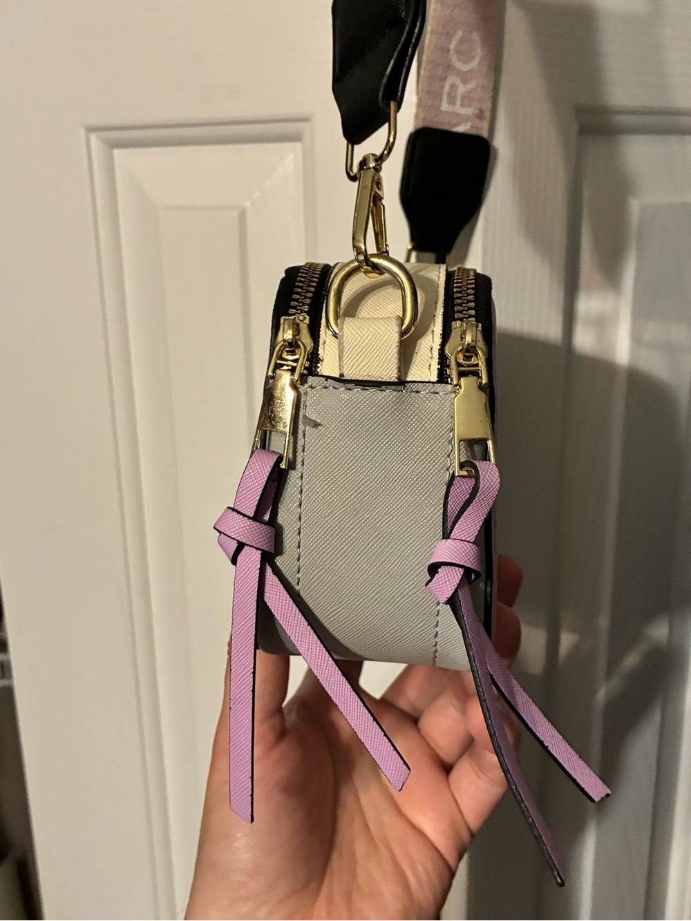 Marc Jacobs Lilac Crossbody Camera Bag with Gold Hardware - Picture 6 of 12